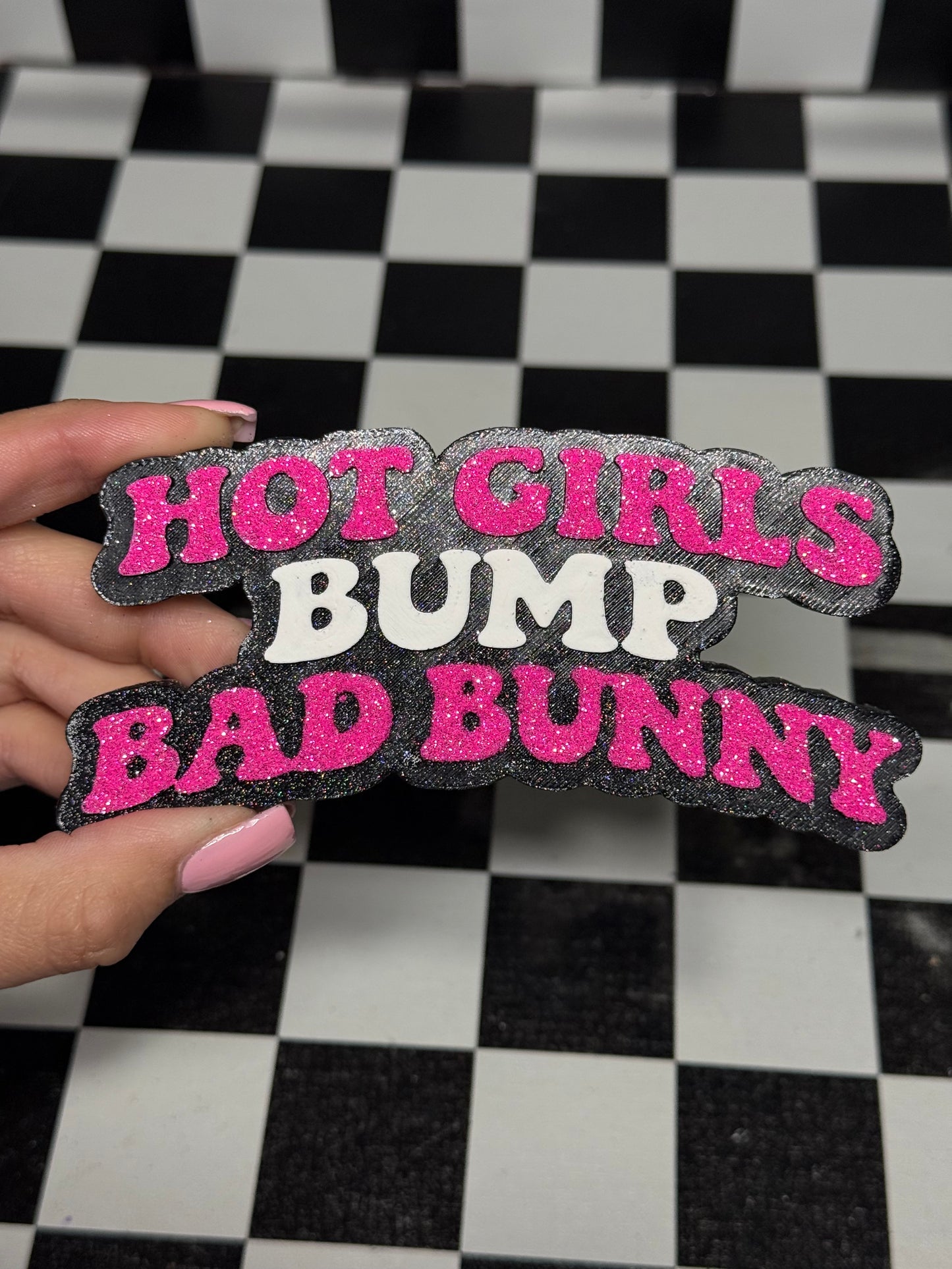 Hot Girls Bump Bad Bunny